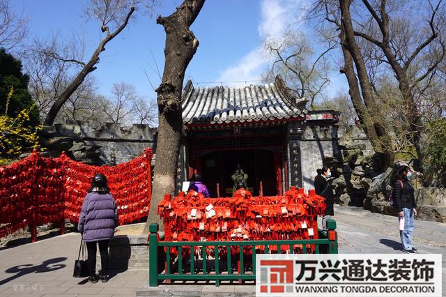 辦公室東邊門風(fēng)水最好座位圖辦公室門方位風(fēng)水